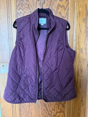 Old Navy Quilted Plum Vest